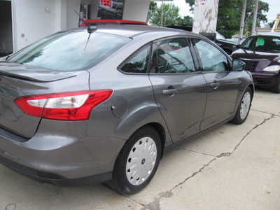 2014 Ford Focus, $8995. Photo 8