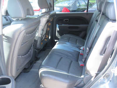 2006 Honda Pilot, $3995. Photo 4