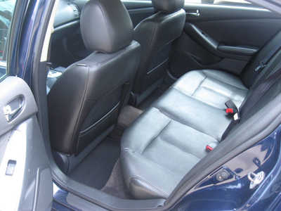 2009 Nissan Altima, $6995. Photo 5