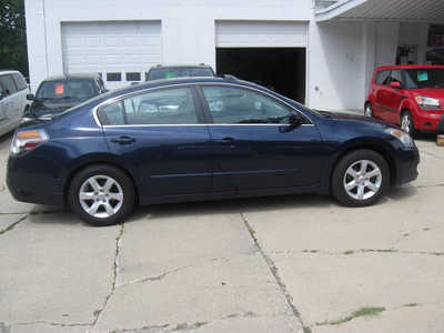 2009 Nissan Altima, $6995. Photo 8