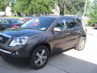 2011 GMC Acadia, $5595. Photo 2