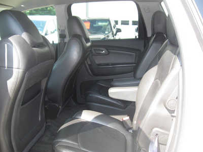 2012 Chevrolet Traverse, $5695. Photo 4