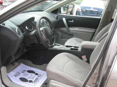 2012 Nissan Rogue, $6595. Photo 4