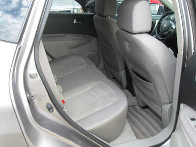 2012 Nissan Rogue, $6595. Photo 9