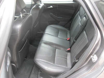 2012 Ford Focus, $7995. Photo 4