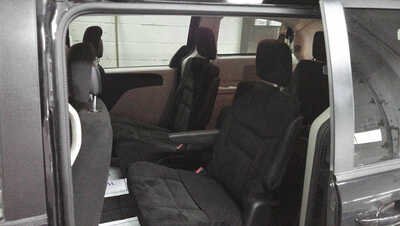 2015 Dodge Grand Caravan, $7995. Photo 4