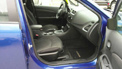 2014 Dodge Avenger, $5995. Photo 10