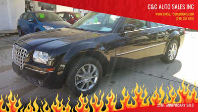 2009 Chrysler 300, $5995. Photo 1