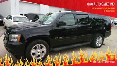 2011 Chevrolet Suburban, $7495. Photo 1