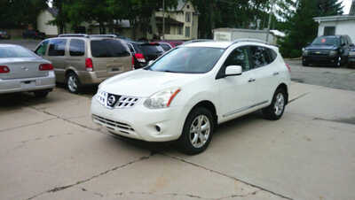 2011 Nissan Rogue, $6595. Photo 2