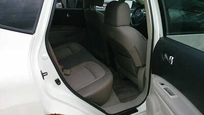 2011 Nissan Rogue, $6595. Photo 9