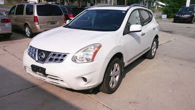 2011 Nissan Rogue, $7995. Photo 2