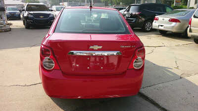 2013 Chevrolet Sonic, $5595. Photo 6