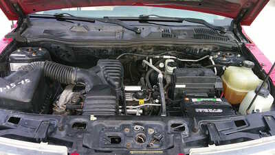 2004 Saturn VUE, $1995. Photo 12