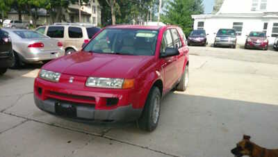 2004 Saturn VUE, $1995. Photo 2