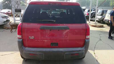 2004 Saturn VUE, $1995. Photo 6