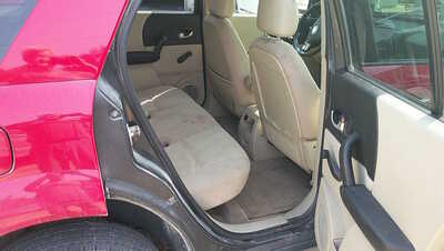 2004 Saturn VUE, $1995. Photo 9