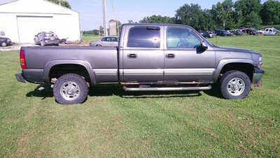 2002 Chevrolet 1500 Crew Cab, $7995. Photo 9