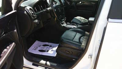2016 Buick Enclave, $7595. Photo 4