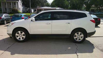 2011 Chevrolet Traverse, $4995. Photo 3