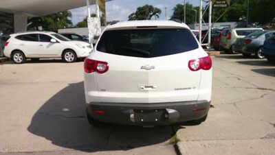 2011 Chevrolet Traverse, $4995. Photo 6