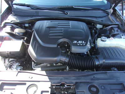 2019 Chrysler 300, $17900. Photo 8