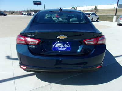 2021 Chevrolet Malibu, $18300. Photo 4