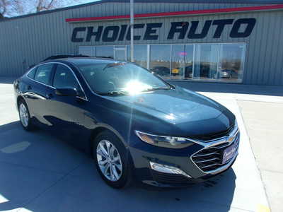 2021 Chevrolet Malibu, $18300. Photo 1