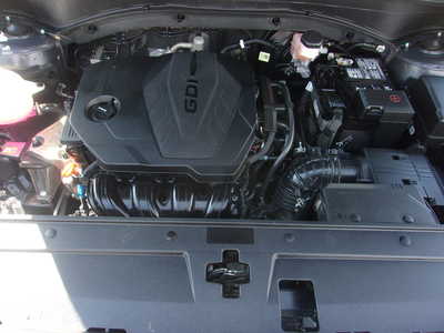 2021 Hyundai Santa Fe, $16700. Photo 9
