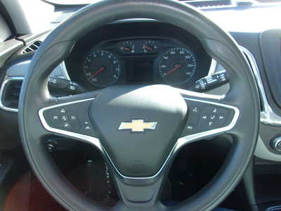 2020 Chevrolet Equinox, $17400. Photo 12