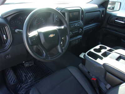 2022 Chevrolet 1500 Crew Cab, $34900. Photo 11