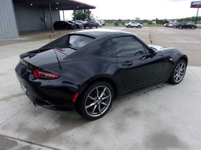 2021 Mazda Miata, $26700. Photo 3