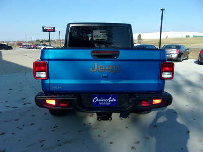 2021 Jeep Gladiator, $36900. Photo 5