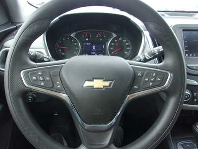 2020 Chevrolet Equinox, $20400. Photo 11