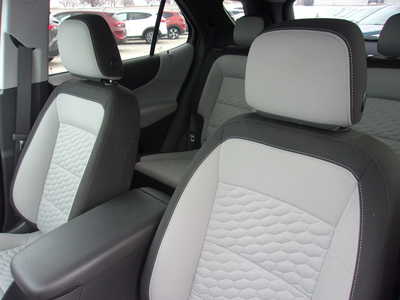 2020 Chevrolet Equinox, $20400. Photo 9