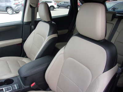 2020 Ford Escape, $20200. Photo 9