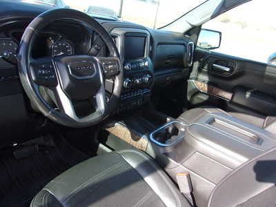 2019 GMC 1500 Crew Cab, $39900. Photo 12