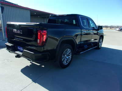 2019 GMC 1500 Crew Cab, $39900. Photo 3