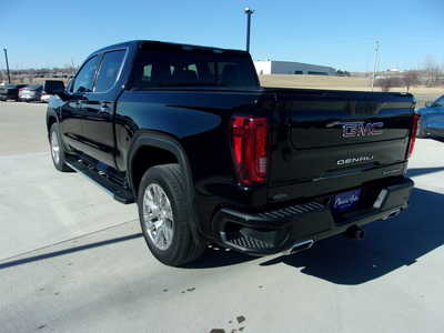2019 GMC 1500 Crew Cab, $39900. Photo 6
