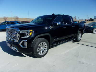 2019 GMC 1500 Crew Cab, $39900. Photo 7