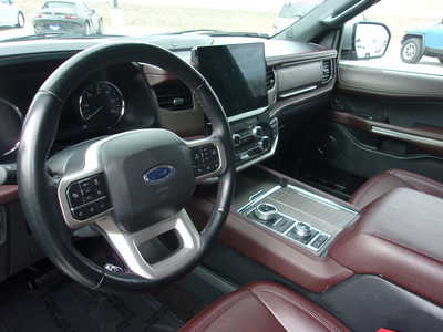 2022 Ford Expedition, $39800. Photo 11
