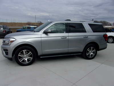 2022 Ford Expedition, $39800. Photo 6