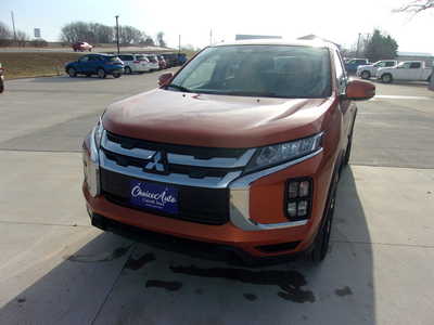 2022 Mitsubishi Outlander, $19850. Photo 7