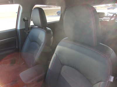2022 Mitsubishi Outlander, $19850. Photo 9