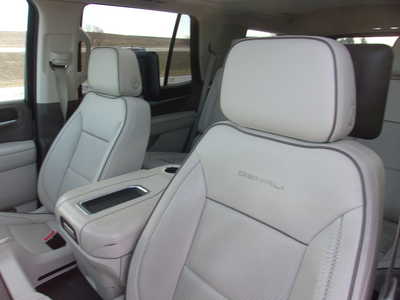 2021 GMC Yukon, $48700. Photo 10