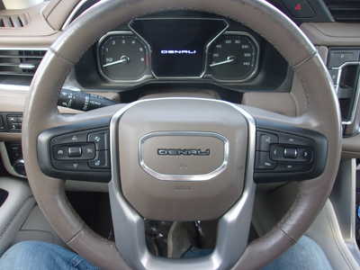 2021 GMC Yukon, $48700. Photo 12