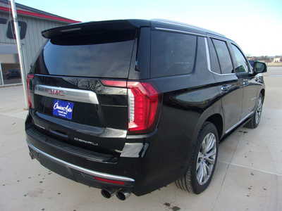 2021 GMC Yukon, $48700. Photo 3