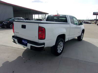 2022 Chevrolet Colorado Crew Cab, $17700. Photo 2