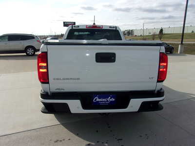 2022 Chevrolet Colorado Crew Cab, $17700. Photo 3