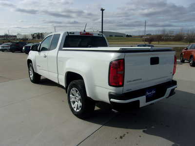 2022 Chevrolet Colorado Crew Cab, $17700. Photo 4